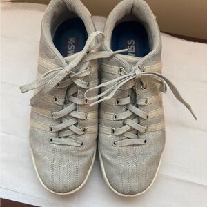 K-Swiss Women’s metallic Gray Sneakers